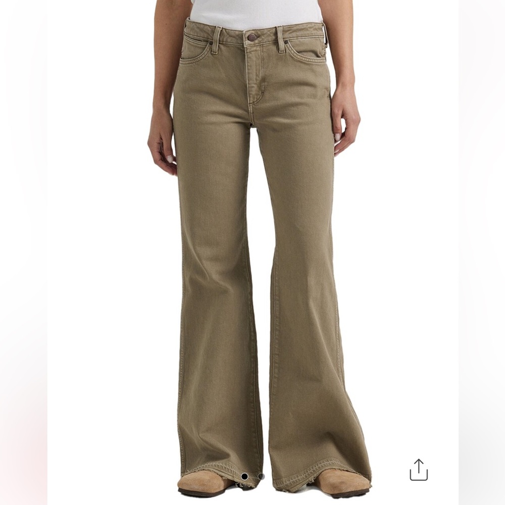 Wrangler Tan jeans size 28x32